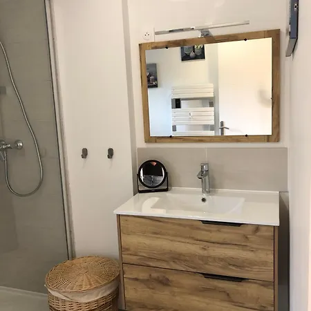 Fleur Du Paradis Pensión Illies